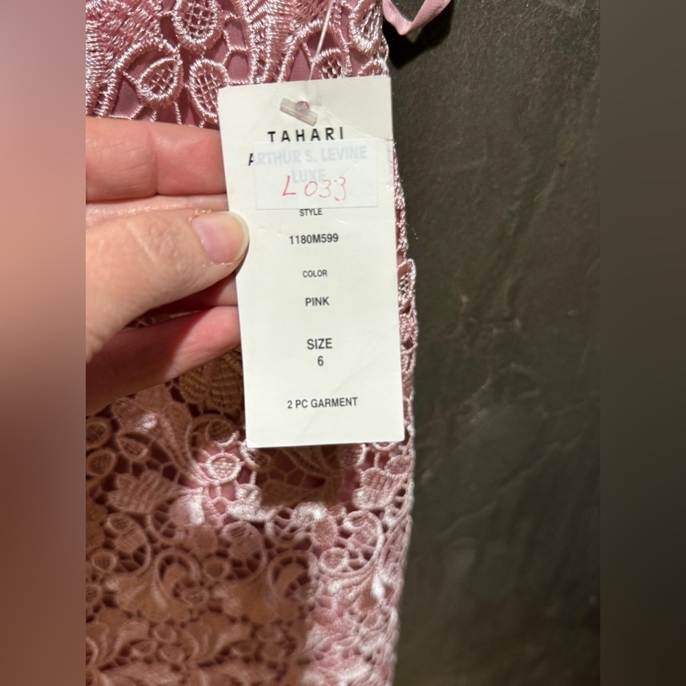 Tahari Blush Satin Jacket & Lace Skirt Set – NWT – Size 6 - Picture 3 of 6